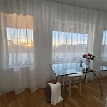 Stella's - Center - Free Secure Parking - Big Sun Terrace - Air Conditioning - Wifi - Tram To The Bus Station And Old Town Tallinn