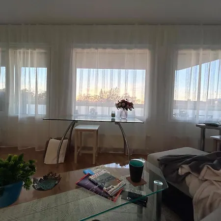 Apartment Stella's - Center - Free Secure Parking - Big Sun Terrace - Air Conditioning - Wifi - Tram To The Bus Station And Old Town *