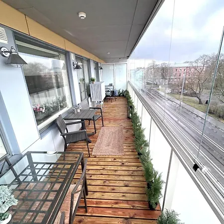 Stella's - City Center - Free Secure Parking - Big Sun Terrace - Air Conditioning - Wifi - Tram To The Bus Station And Old Town
