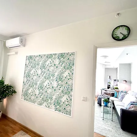 Stella's - Center - Free Secure Parking - Big Sun Terrace - Air Conditioning - Wifi - Tram To The Bus Station And Old Town 아파트