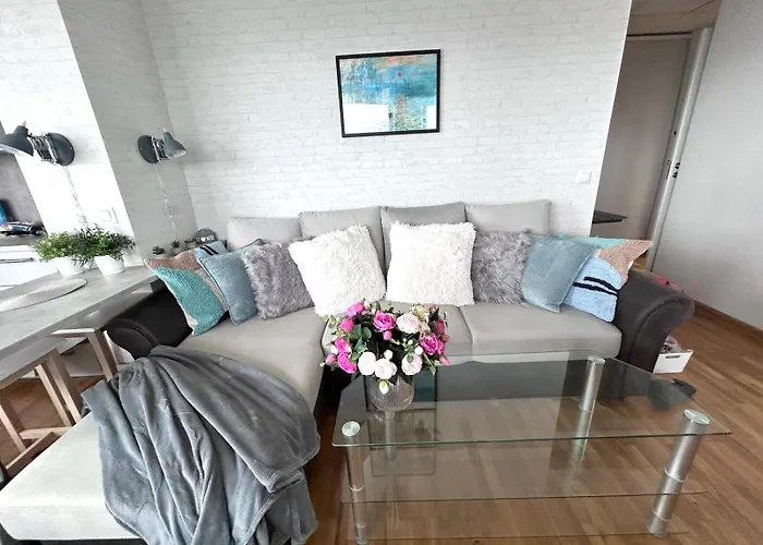 Stella's - Center - Free Secure Parking - Big Sun Terrace - Air Conditioning - Wifi - Tram To The Bus Station And Old Town