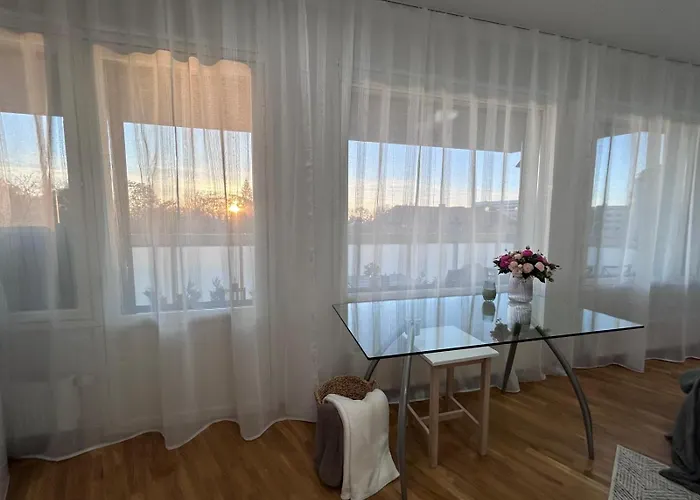 Stella's - Center - Free Secure Parking - Big Sun Terrace - Air Conditioning - Wifi - Tram To The Bus Station And Old Town Tallinn