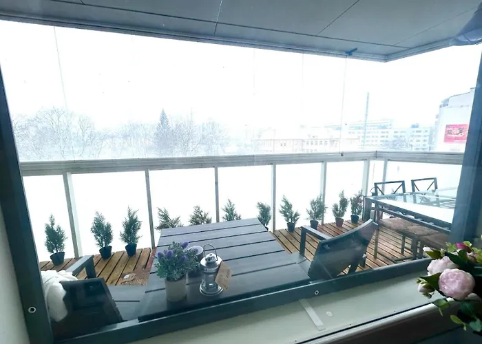 Stella's - Center - Free Secure Parking - Big Sun Terrace - Air Conditioning - Wifi - Tram To The Bus Station And Old Town Tallinn