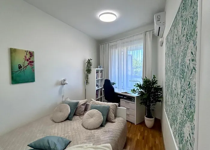 Stella's - Center - Free Secure Parking - Big Sun Terrace - Air Conditioning - Wifi - Tram To The Bus Station And Old Town Reval