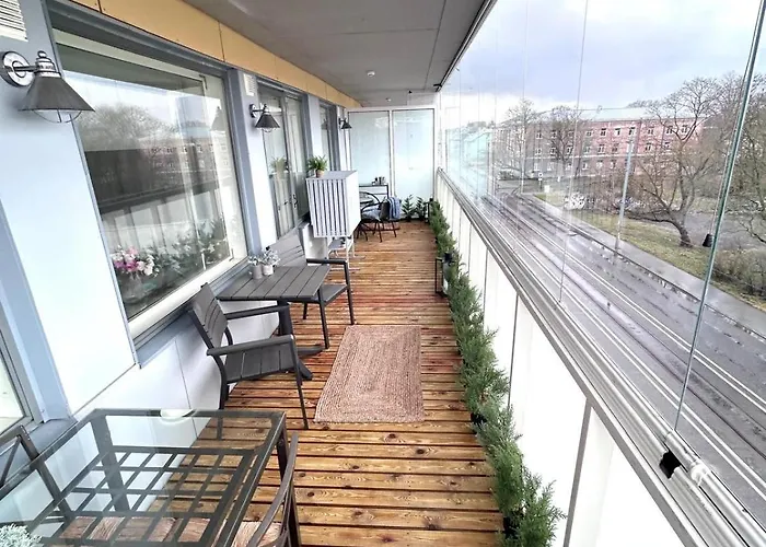 Stella's - Center - Free Secure Parking - Big Sun Terrace - Air Conditioning - Wifi - Tram To The Bus Station And Old Town