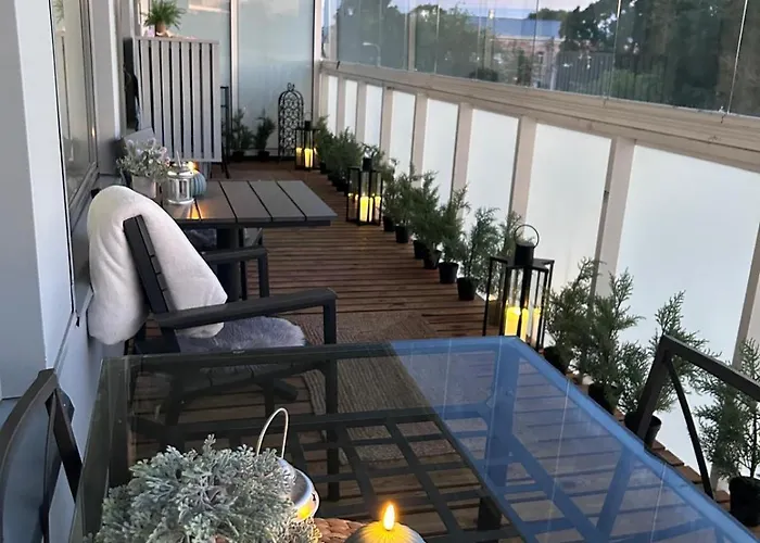 Stella's - Center - Free Secure Parking - Big Sun Terrace - Air Conditioning - Wifi - Tram To The Bus Station And Old Town Reval