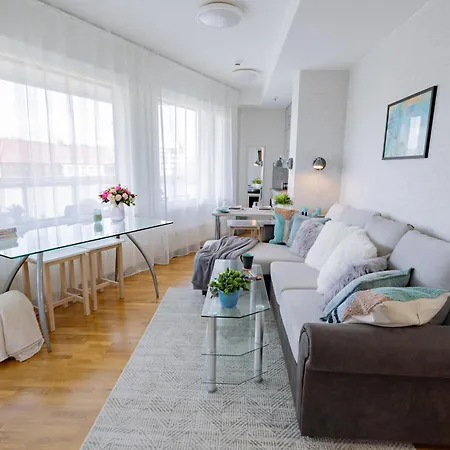 Stella's - Center - Free Secure Parking - Big Sun Terrace - Air Conditioning - Wifi - Tram To The Bus Station And Old Town